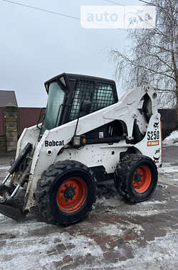 Минипогрузчик Bobcat S250 2005 в 