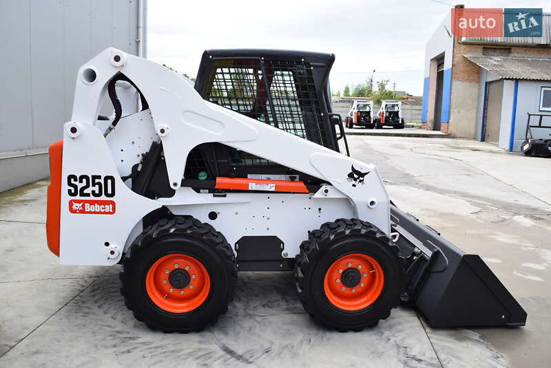 Минипогрузчик Bobcat S250 2004 в Ровно