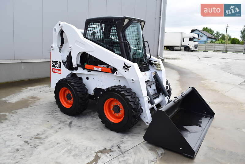 Bobcat S250 2004