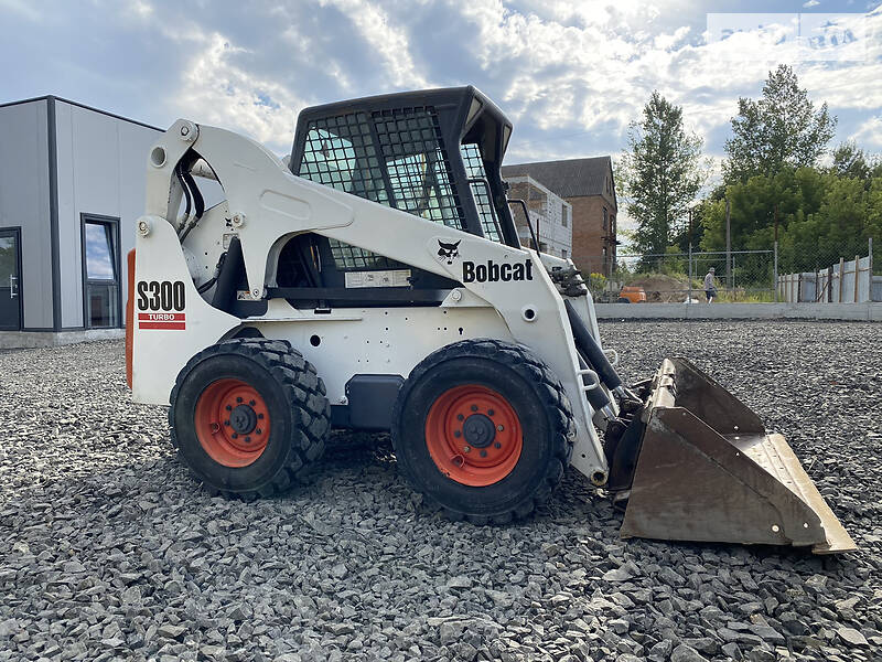 Минипогрузчик Bobcat S300 2007 в 