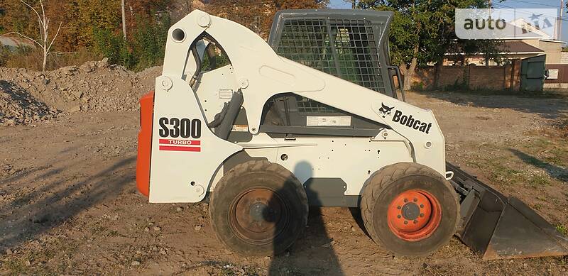 Минипогрузчик Bobcat S300 2007 в 