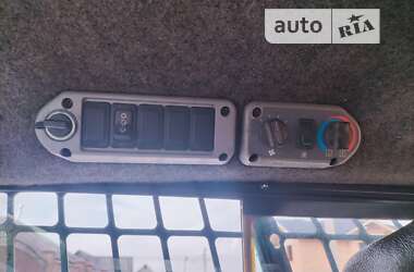 Фронтальный погрузчик Bobcat S300 2010 в Луцке