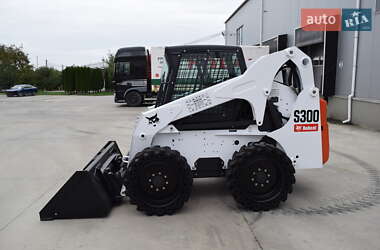 Минипогрузчик Bobcat S300 2005 в Ровно