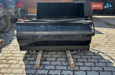 Минипогрузчик Bobcat S300 2010 в 