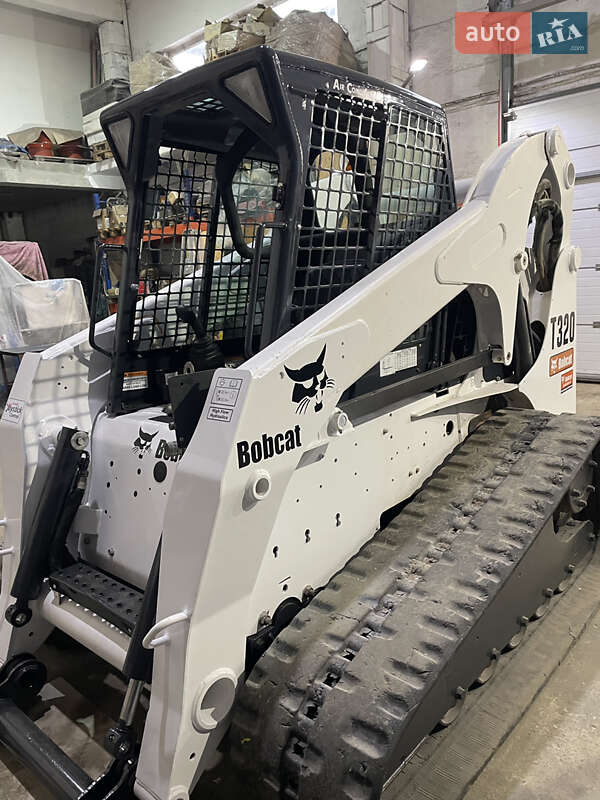 Минипогрузчик Bobcat T300 2009 в Львове