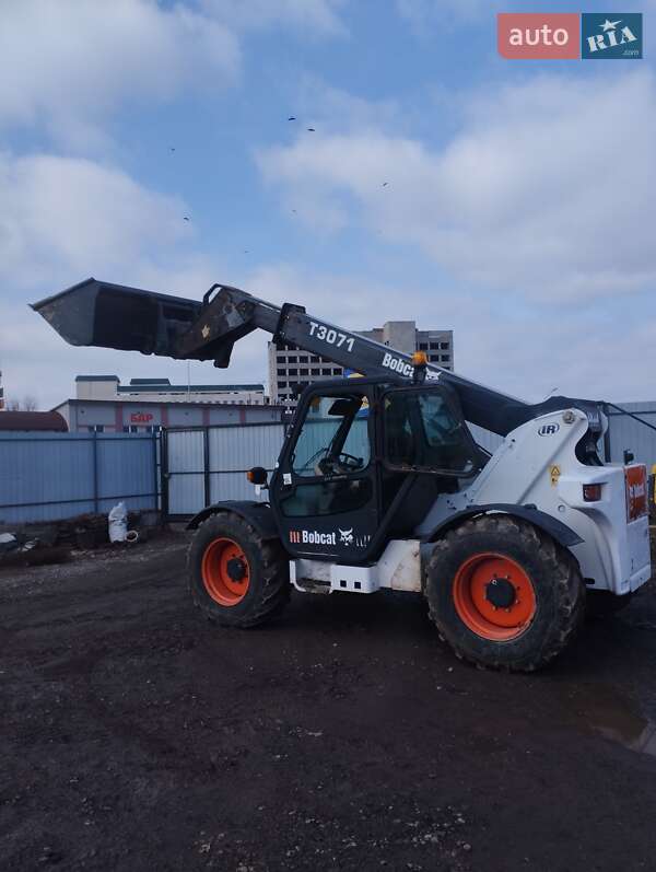 Телескопический погрузчик Bobcat T3071 2003 в 