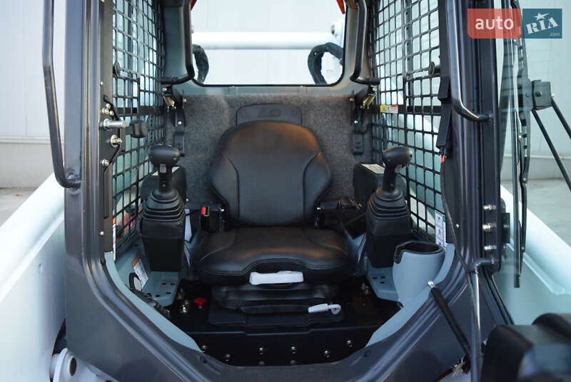 Міні-вантажник Bobcat T870 2011 в Рівному фото 12 Міні-вантажник Bobcat T870 2011 в Рівному