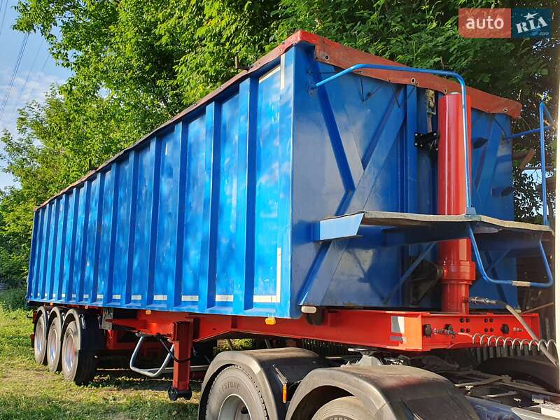 Самоскид напівпричіп Bodex KIS 3B 2013 в Новоархангельську