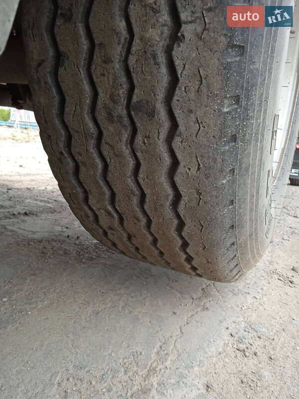 Самоскид напівпричіп Bodex KIS 3B 2015 в Павлограді