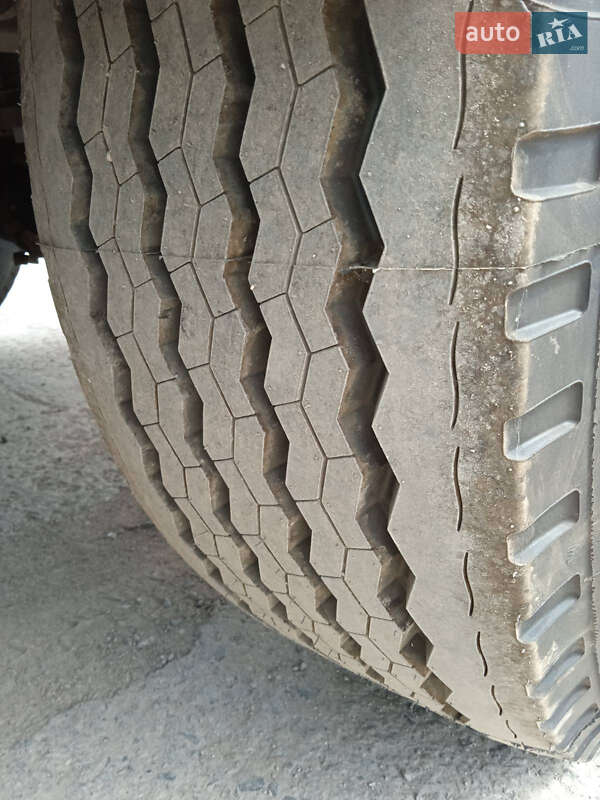 Самоскид напівпричіп Bodex KIS 3B 2015 в Павлограді