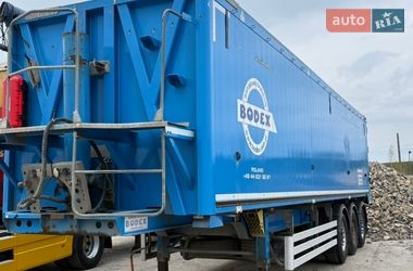 Самосвал полуприцеп Bodex KIS 3B 2015 в Сарнах