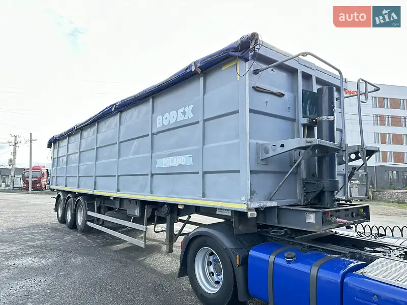 Зерновоз - полуприцеп Bodex KIS 3W-A 2005 в 