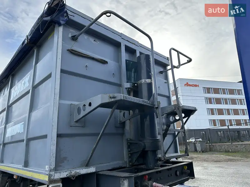 Зерновоз - полуприцеп Bodex KIS 3W-A 2005 в 