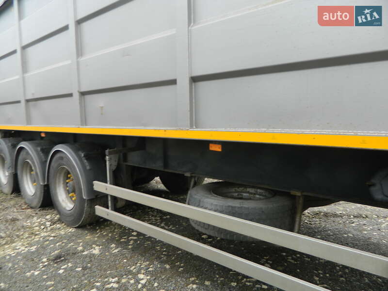 Зерновоз - полуприцеп Bodex KIS 3W-A 2008 в Хмельницком фото 2 Зерновоз - полуприцеп Bodex KIS 3W-A 2008 в Хмельницком