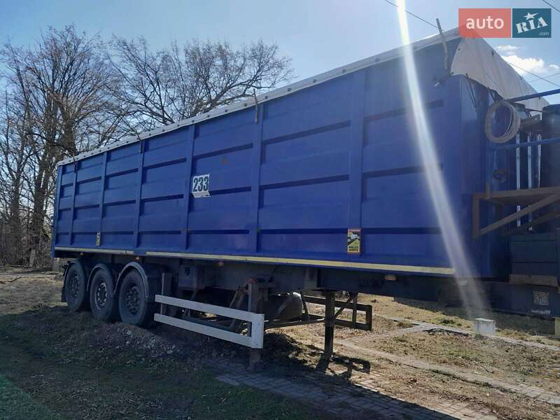 Зерновоз - полуприцеп Bodex KIS 3W-A 2006 в Запорожье