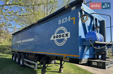 Самосвал полуприцеп Bodex KIS 3W-A 2005 в 