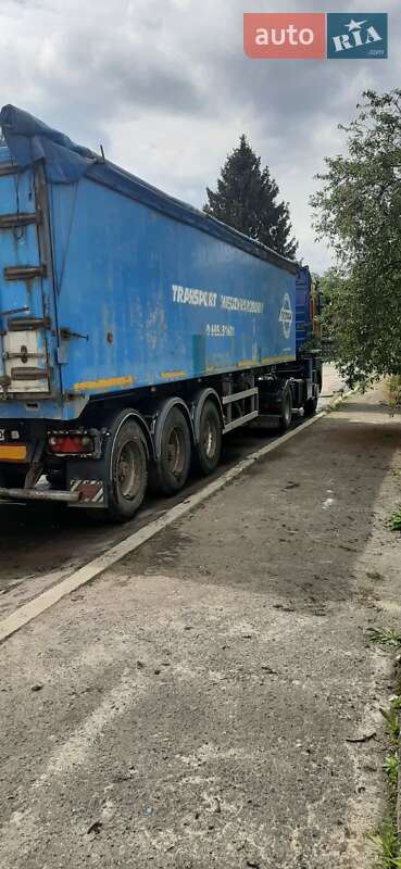 Зерновоз - прицеп Bodex KIS 3W-A 2006 в Львове
