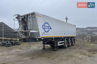 Самосвал полуприцеп Bodex KIS 3W-A 2011 в Могилев-Подольске