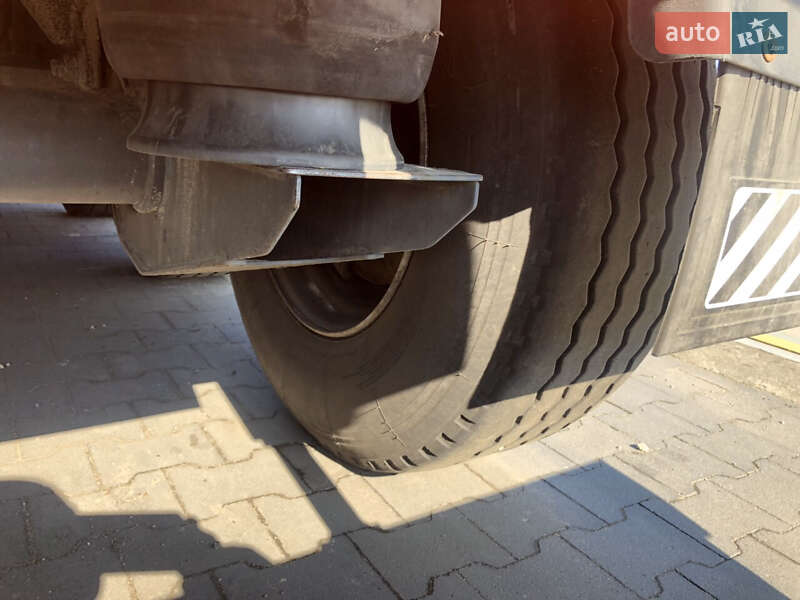 Самосвал полуприцеп Bodex KIS 3W-S 2012 в Одессе