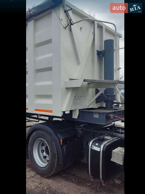 Самоскид напівпричіп Bodex KIS 3W-S 2009 в Миколаєві