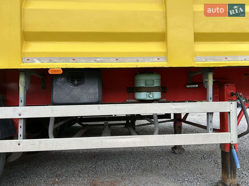 Самосвал полуприцеп Bodex KIS 3W-S 2011 в Умани