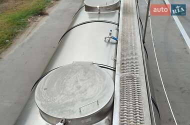 Цистерна полуприцеп Bodex KIS 3W 2012 в 
