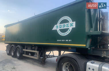 Самосвал полуприцеп Bodex KIS 3W 2006 в 