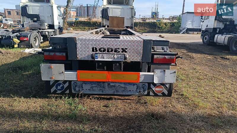 Контейнеровоз напівпричіп Bodex KIS 3W 2014 в Києві