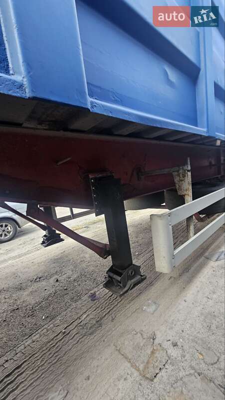 Самоскид напівпричіп Bodex KIS 3W 2007 в Дніпрі