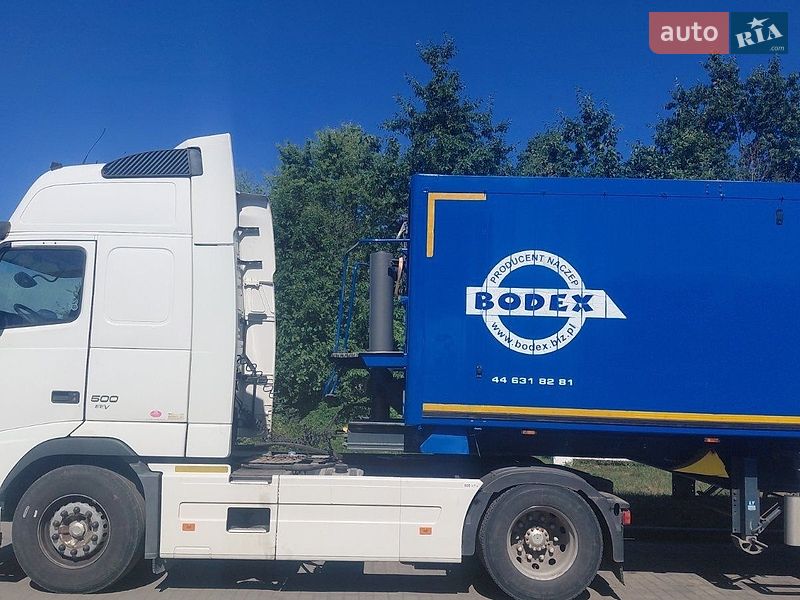 Зерновоз - полуприцеп Bodex KIS 2012 в Тячеве