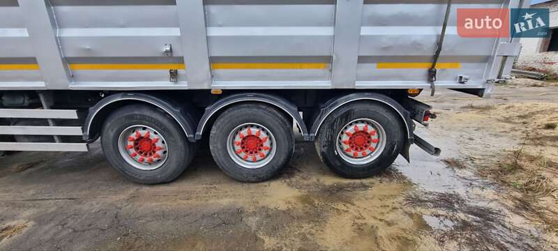 Зерновоз - полуприцеп Bodex Kiss 33 2004 в Иваничах фото 5 Зерновоз - полуприцеп Bodex Kiss 33 2004 в Иваничах