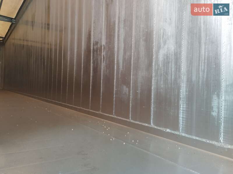 Зерновоз - напівпричіп Bodex Kiss 2008 в Дніпрі