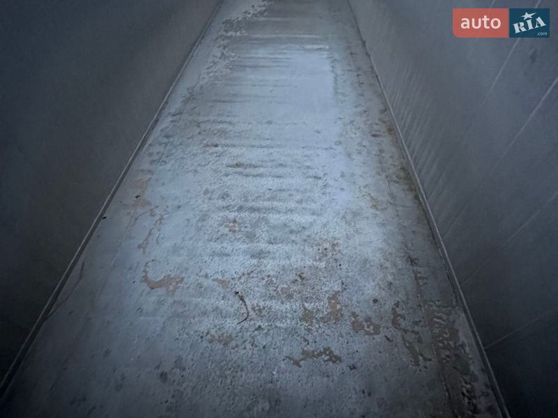 Зерновоз - полуприцеп Bodex Полуприцеп 2018 в Долине