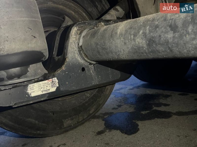 Зерновоз - полуприцеп Bodex Полуприцеп 2018 в Долине