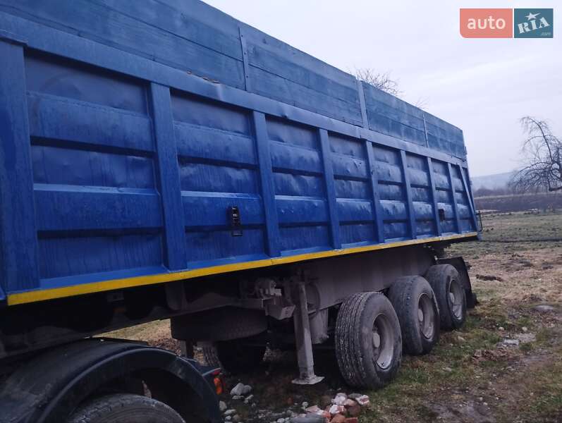 Зерновоз - напівпричіп Bodex SAF 1996 в Львові фото Зерновоз - напівпричіп Bodex SAF 1996 в Львові