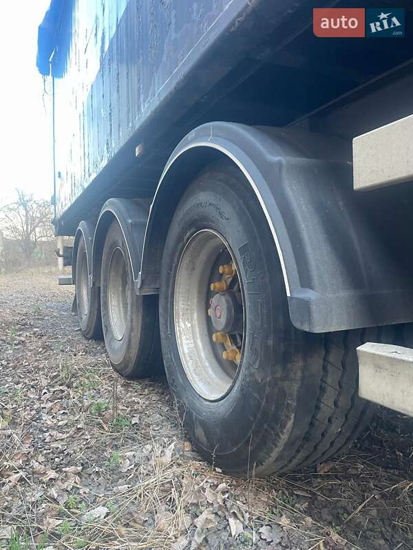 Зерновоз - полуприцеп Bodex SAF 2008 в Иршаве