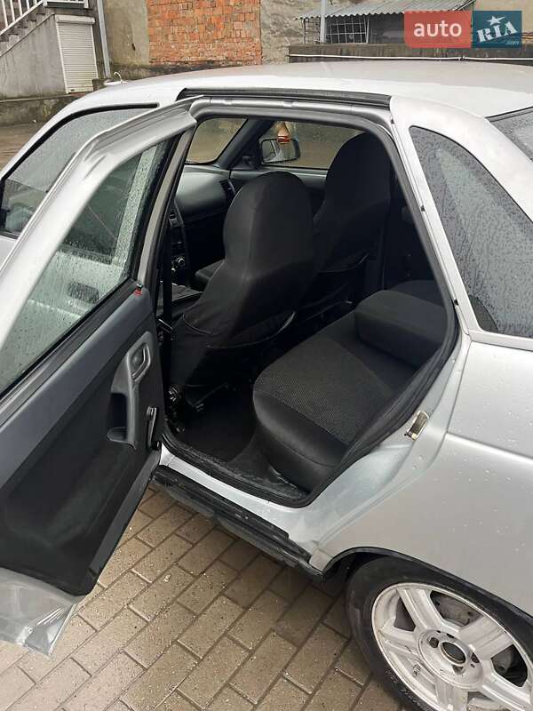 Седан Богдан 2110 2014 в Чернівцях