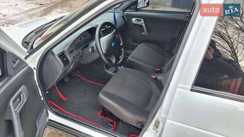 Универсал Богдан 2111 2012 в Смеле