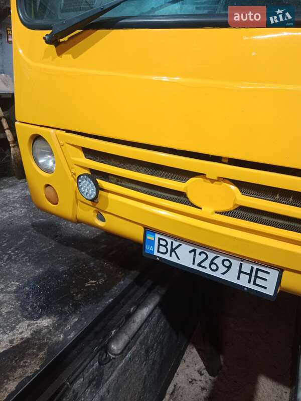 Приміський автобус Богдан А-069 2006 в Києві