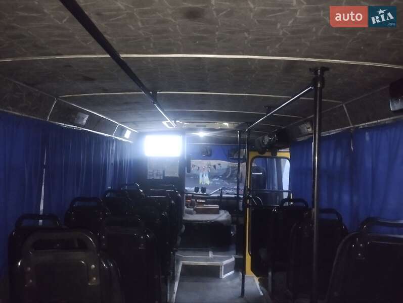 Городской автобус Богдан А-092 2004 в Черновцах