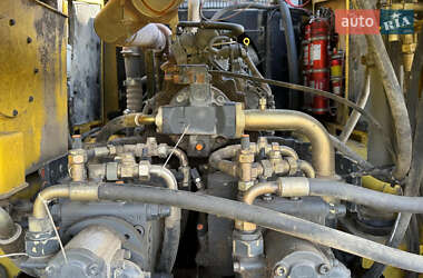 Бульдозер Bomag BC 2007 в 