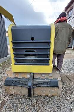 Каток грунтовый Bomag BM 2002 в 