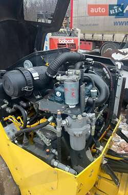 Дорожній каток Bomag BW-120AD 2015 в Львові