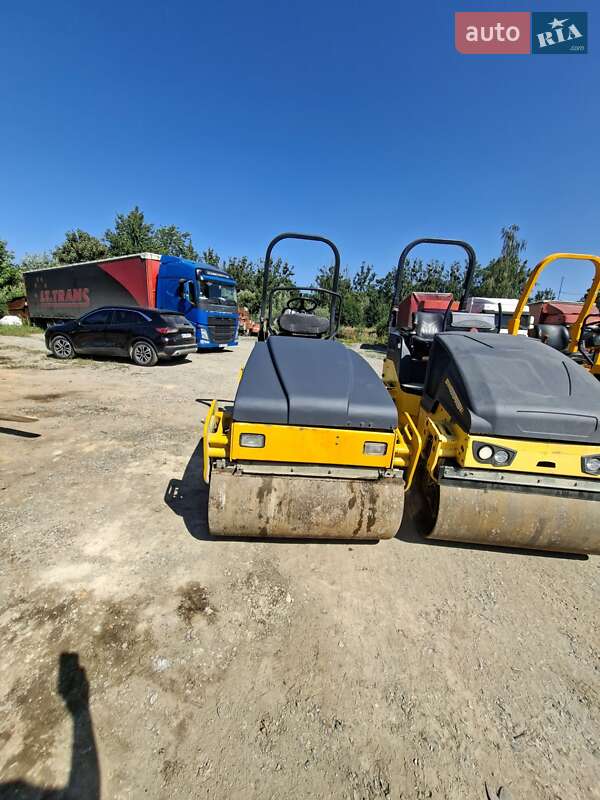 Дорожный каток Bomag BW-120AD 2010 в Львове