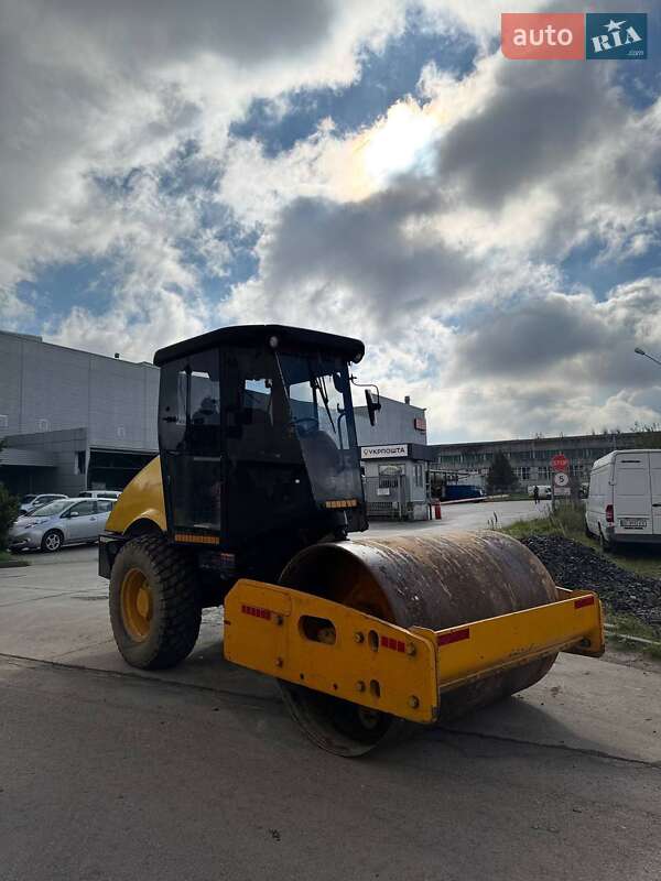 Bomag BW 2003