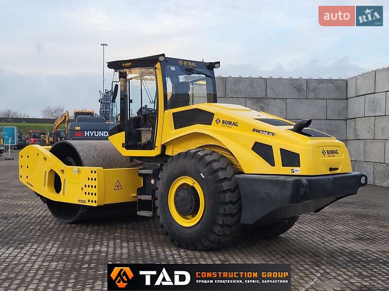 Каток грунтовый Bomag BW 2025 в Киеве