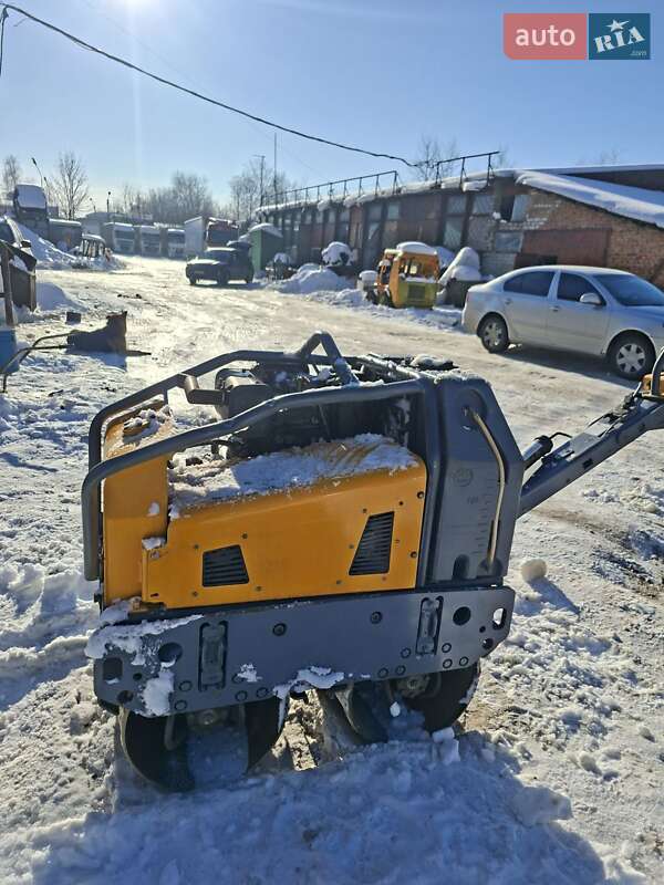 Дорожный каток Bomag BW 2018 в Львове