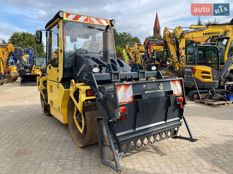 Дорожный каток Bomag BW 2010 в Львове