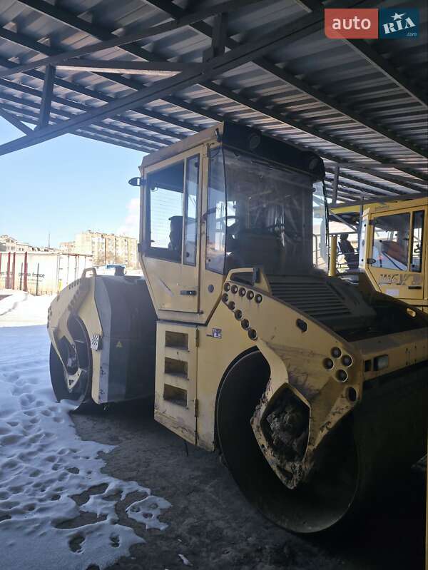 Дорожный каток Bomag BW 2007 в Житомире