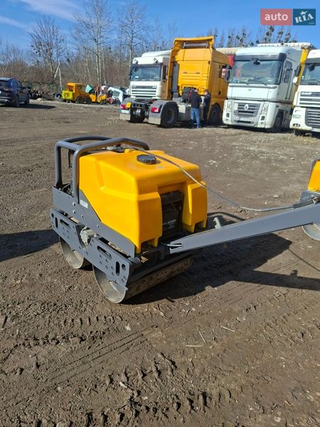 Дорожный каток Bomag BW 2013 в Львове
